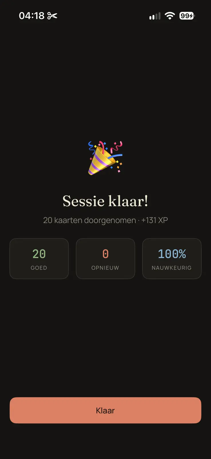 The end of the session, under a party popper: Sessie klaar, twenty cards reviewed and 131 XP. Three tiles read 20 good, 0 again and 100 percent accurate, above one button, Klaar.