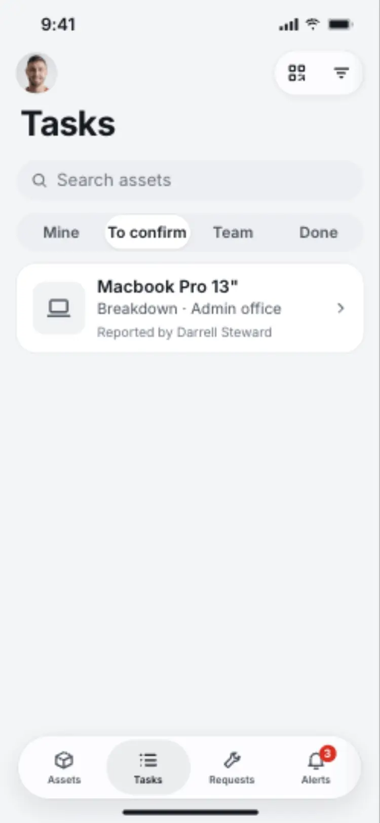 The manager's Tasks screen on the To confirm segment, showing one Macbook Pro 13 inch breakdown reported by Darrell Steward.