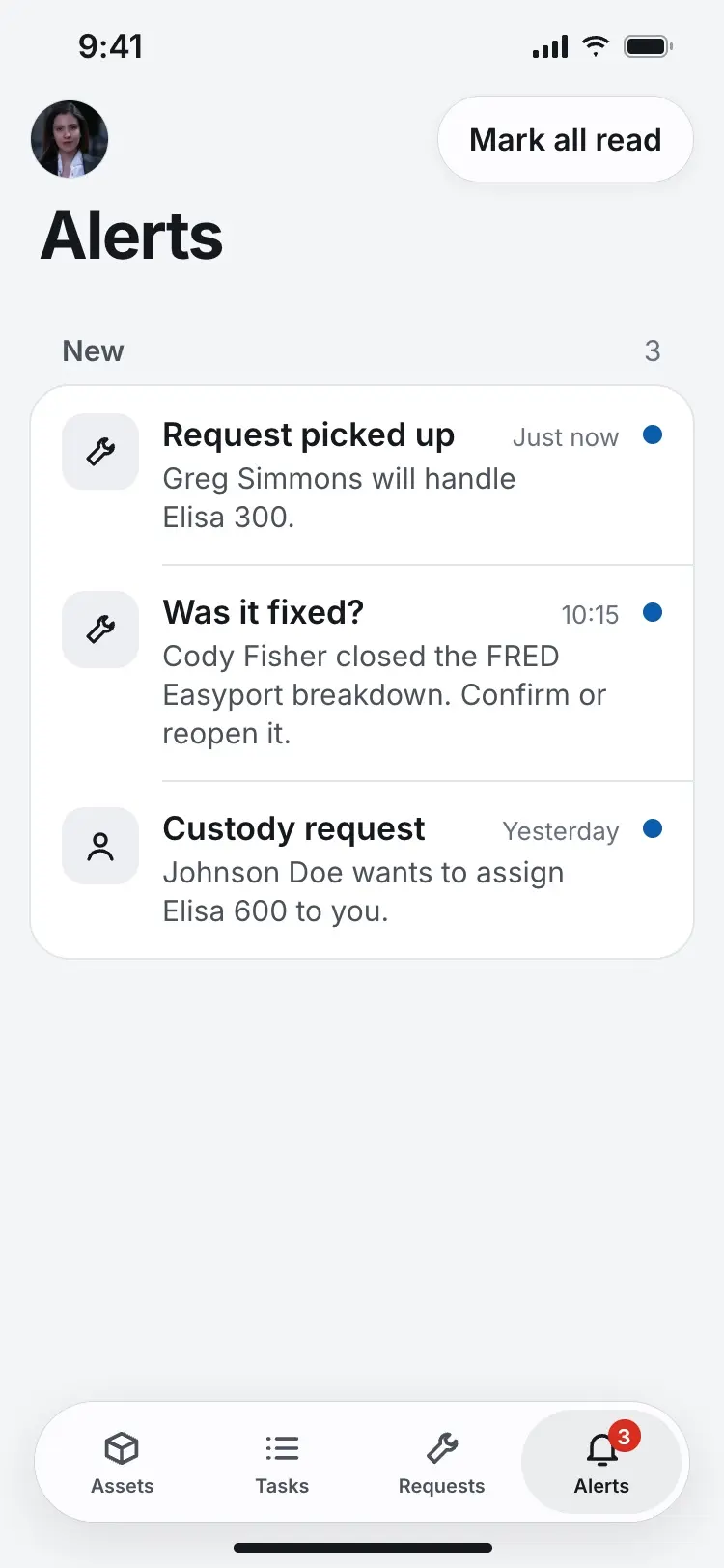 The nurse's Alerts with a new item: Request picked up, Greg Simmons will handle Elisa 300.
