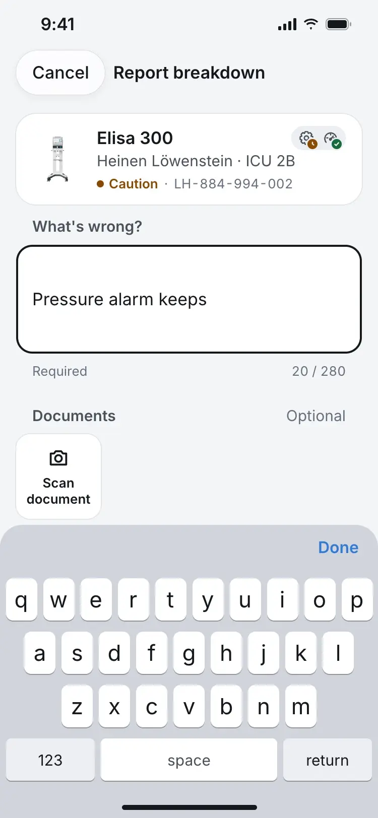 The problem field with a description typed in and the keyboard open.